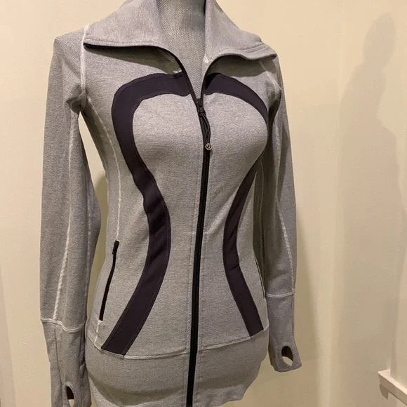 Lululemon jacket - Picture 2 of 8